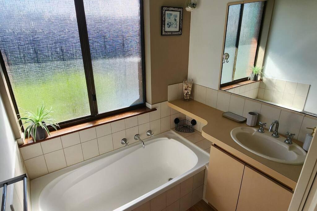 Abbey Beach Cottage 巴瑟尔顿 外观 照片